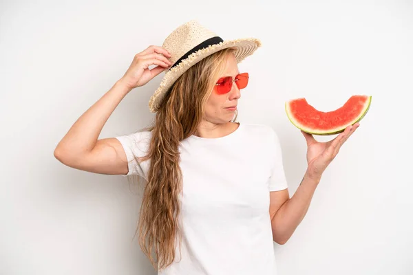 Pretty Caucasian Woman Feeling Puzzled Confused Scratching Head Summer Watermelon — Fotografia de Stock