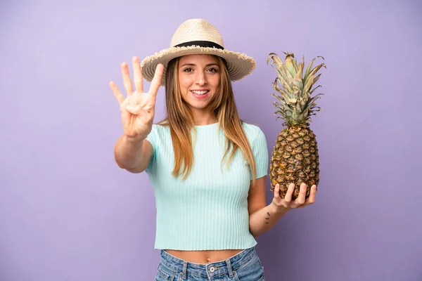 Pretty Caucasian Woman Smiling Looking Friendly Showing Number Four Summer — Foto Stock