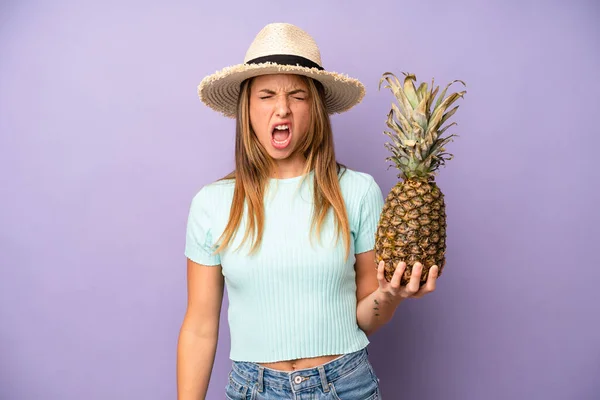 Pretty Caucasian Woman Shouting Aggressively Looking Very Angry Summer Pineapple — Foto de Stock