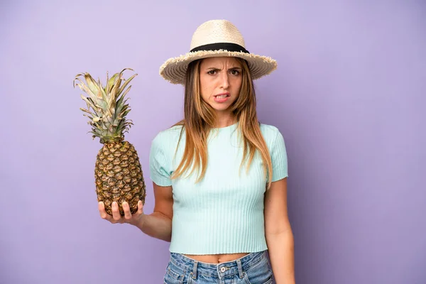 Pretty Caucasian Woman Feeling Puzzled Confused Summer Pineapple Concept — Foto de Stock