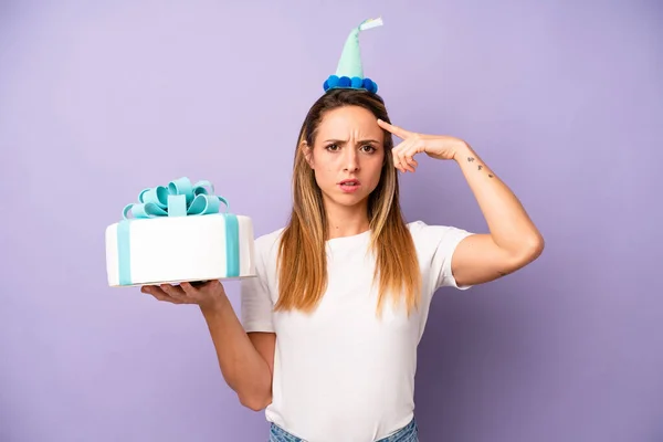 Pretty Caucasian Woman Feeling Confused Puzzled Showing You Insane Birthday — Stockfoto
