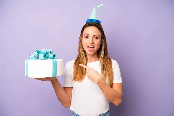 Pretty Caucasian Woman Looking Excited Surprised Pointing Side Birthday Cake — Photo