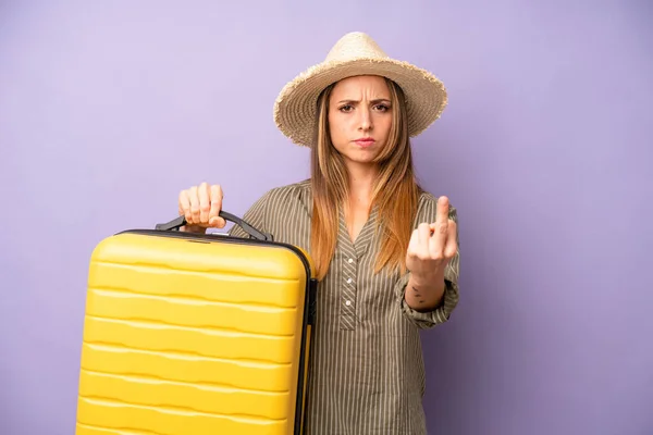 Pretty Caucasian Woman Feeling Angry Annoyed Rebellious Aggressive Summer Holidays — Foto de Stock