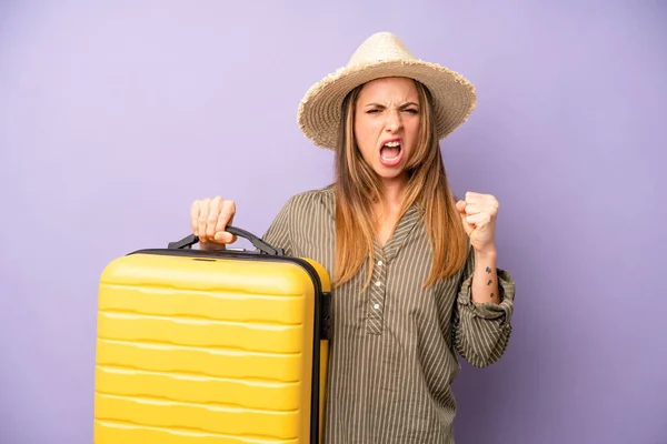 Pretty Caucasian Woman Shouting Aggressively Angry Expression Summer Holidays Concept — Foto de Stock