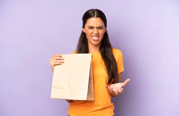 Jolie Femme Hispanique Qui Air Colère Agacée Frustrée Concept Café — Photo