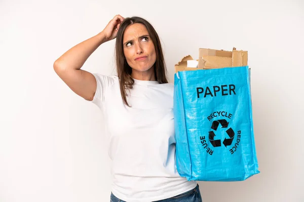 Hispanic Young Adult Woman Smiling Happily Daydreaming Doubting Recycle Ecology — Stock fotografie