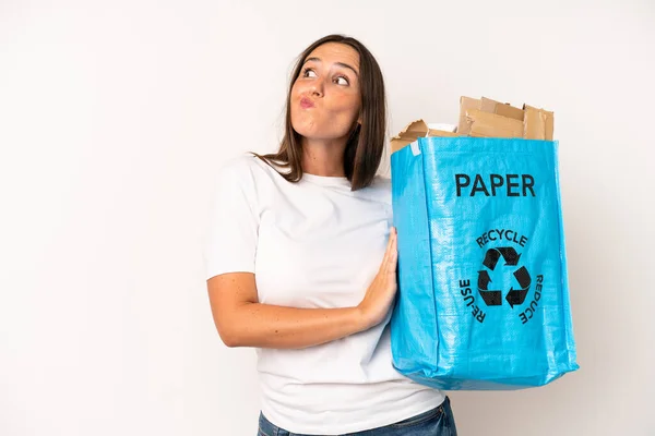 Hispanic Young Adult Woman Shrugging Feeling Confused Uncertain Recycle Ecology — Stockfoto