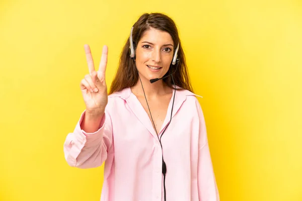 Pretty Caucasian Woman Smiling Looking Friendly Showing Number Two Telemarketing — Stockfoto