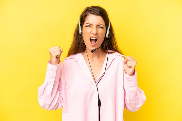 Pretty Caucasian Woman Shouting Aggressively Angry Expression Telemarketing Concept — Stockfoto