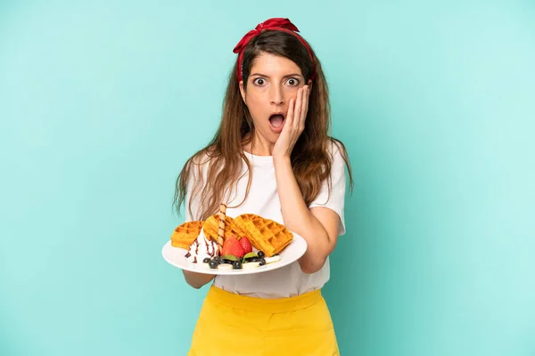 Pretty Caucasian Woman Feeling Shocked Scared Home Made Waffles Concept — Stok fotoğraf