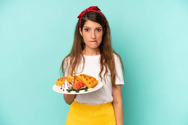 Pretty Caucasian Woman Looking Puzzled Confused Home Made Waffles Concept — Stockfoto