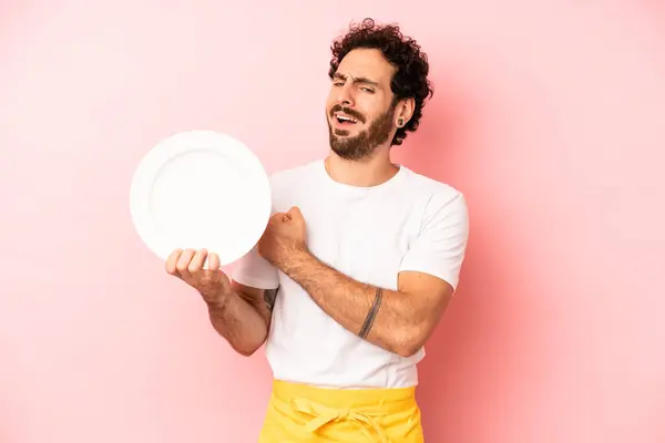 Loco Barbudo Sintiéndose Feliz Enfrentándose Desafío Celebrando Ama Llaves Con — Foto de Stock