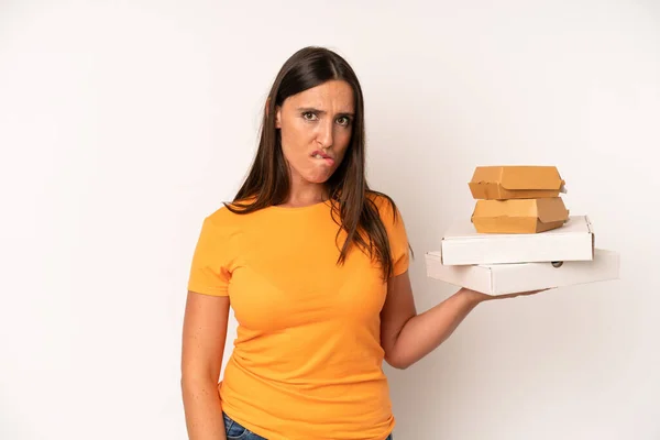 Hispanic Young Adult Woman Looking Puzzled Confused Fast Food Concept — Stock Photo, Image