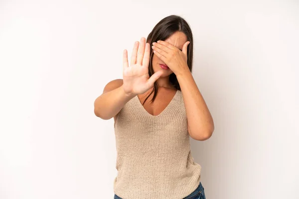 Hispanic Pretty Woman Covering Face Hand Putting Other Hand Front — Stock Photo, Image