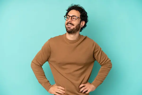 Joven Barbudo Que Parece Feliz Alegre Confiado Sonriendo Orgullosamente Mirando — Foto de Stock