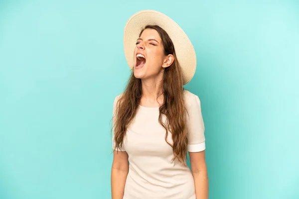 Young Adult Pretty Woman Screaming Furiously Shouting Aggressively Looking Stressed — Stockfoto