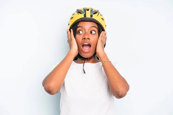 Black Pretty Woman Feeling Happy Excited Surprised Bike Helmet Concept — Zdjęcie stockowe