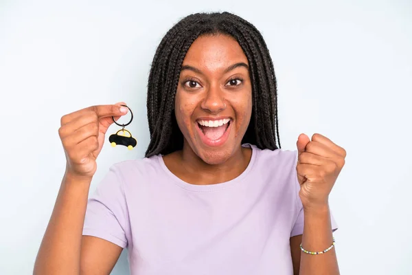 Black Pretty Woman Feeling Shocked Laughing Celebrating Success New Car — Fotografia de Stock