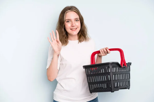 Caucasian Pretty Woman Smiling Looking Friendly Showing Number Four Empty — Foto Stock