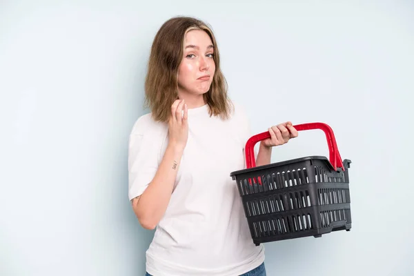 Caucasian Pretty Woman Looking Arrogant Successful Positive Proud Empty Shopping — Foto Stock