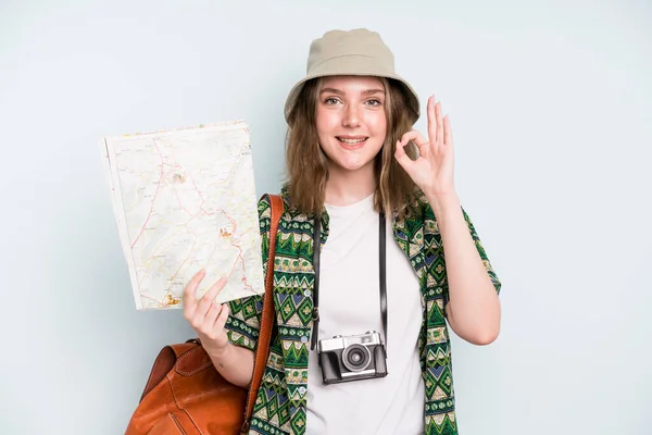 Caucasian Pretty Woman Feeling Happy Showing Approval Okay Gesture Backpacker — Foto de Stock