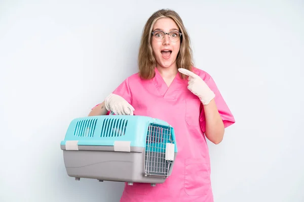 Caucasian Pretty Woman Looking Arrogant Successful Positive Proud Veterinarian Concept — Fotografia de Stock