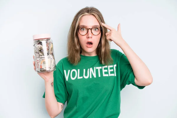 Caucasian Pretty Woman Feeling Shocked Scared Donation Volunteer Concept — Stok fotoğraf