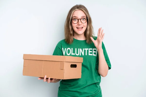 Caucasian Pretty Woman Smiling Happily Friendly Offering Showing Concept Volunteer — Stockfoto