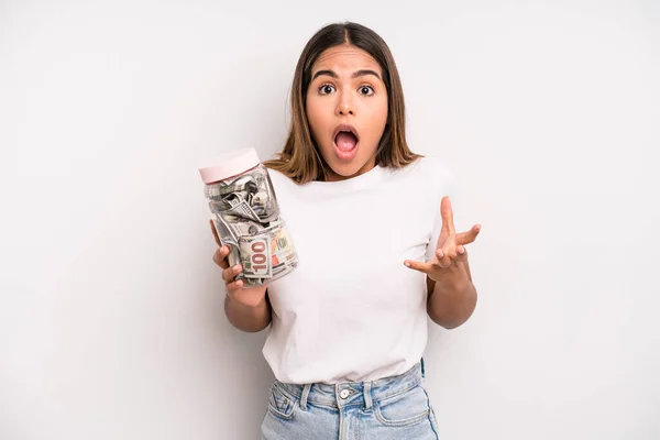 Hispanic Pretty Woman Feeling Extremely Shocked Surprised Dollar Banknotes Savings — Stockfoto