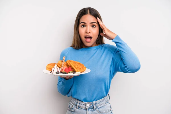 Hispanic Pretty Woman Looking Happy Astonished Surprised Waffles Breakfast Concept —  Fotos de Stock