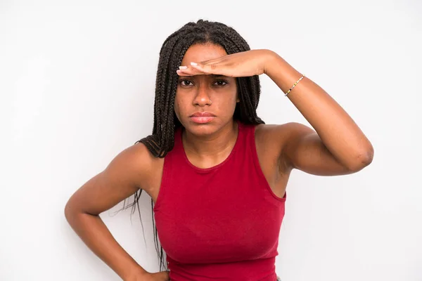 Black Young Adult Woman Looking Bewildered Astonished Hand Forehead Looking — Stockfoto