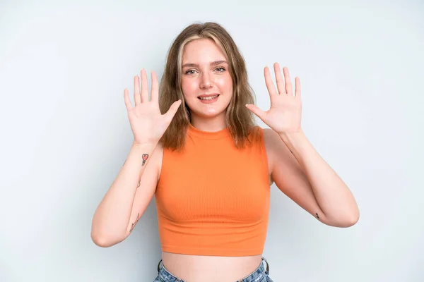 Caucasian Pretty Woman Smiling Looking Friendly Showing Number Ten Tenth — Stock Photo, Image