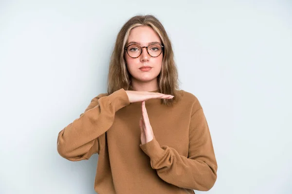 Caucasian Pretty Woman Looking Serious Stern Angry Displeased Making Time — Stockfoto