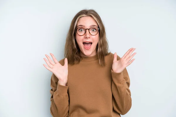 Caucasian Pretty Woman Feeling Happy Excited Surprised Shocked Smiling Astonished — Stockfoto