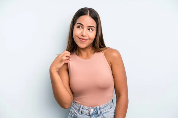 Hispanic Latin Pretty Woman Looking Arrogant Successful Positive Proud Pointing — Stock Photo, Image