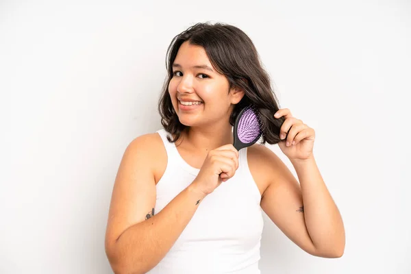 Pretty Young Adult Woman Hair Comb Concept — Stock Photo, Image