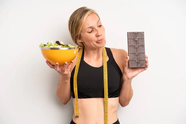 Jolie Jeune Femme Adulte Salade Régime Alimentaire Concept Fitness — Photo