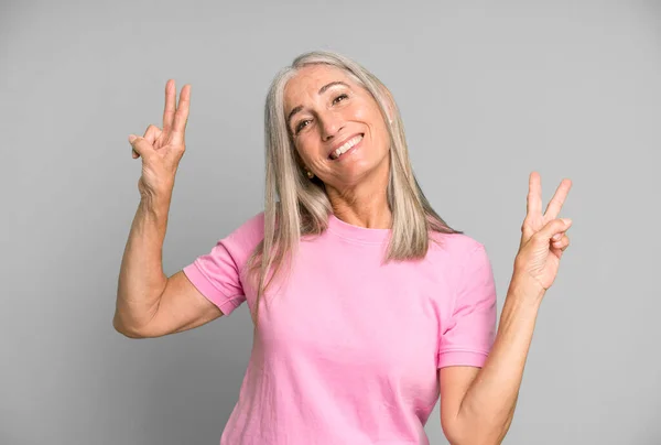 Pretty Gray Hair Senior Woman Smiling Looking Happy Friendly Satisfied — Stock Photo, Image