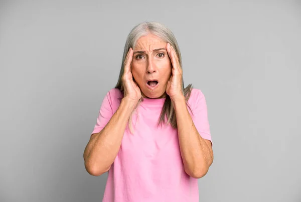 Pretty Gray Hair Senior Woman Looking Unpleasantly Shocked Scared Worried — Stock Photo, Image