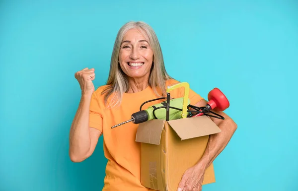 Gray Hair Pretty Woman Feeling Shocked Laughing Celebrating Success Toolbox — Stock Photo, Image