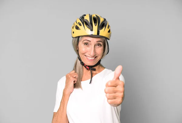 Gray Hair Pretty Woman Feeling Proud Smiling Positively Thumbs Bike — Stock Photo, Image