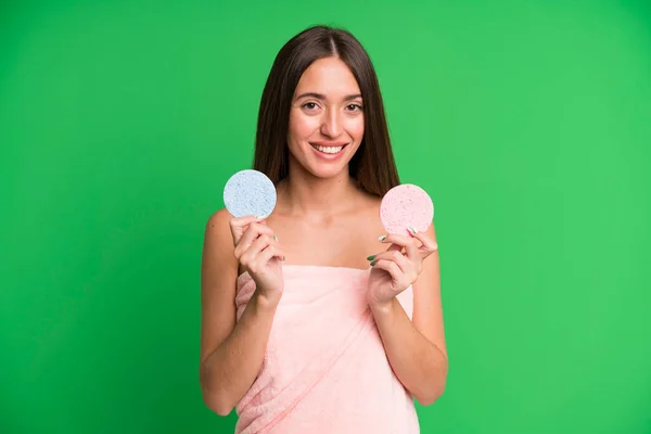 Jovem Mulher Bonita Fazendo Conceito Beleza — Fotografia de Stock