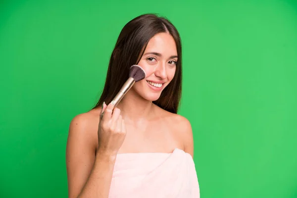 Jovem Mulher Bonita Fazendo Conceito Beleza — Fotografia de Stock