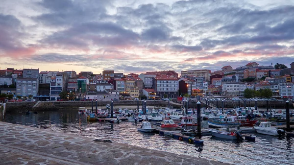 Finisterre Marina Coucher Soleil Avec Village Arrière Plan Jours Vacances — Photo