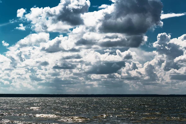 Moln Över Sea Berdsk Novosibirskregionen Västra Sibirien Ryssland — Stockfoto