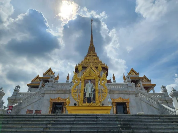 Wat Traimit Wittayaram Antigo Templo Abriga Uma Bela Sagrada Imagem — Fotografia de Stock