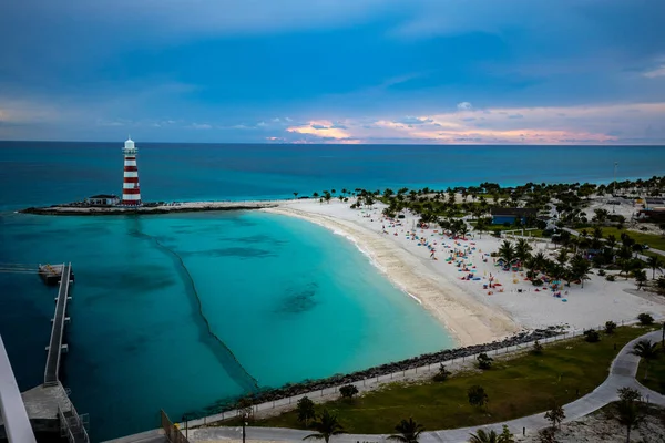 Sunset Beach Lighthouse Private Island Bahamas — ストック写真