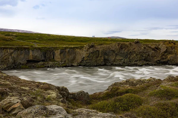 Força Água Corrente Rio Islandês Que Flui Após Godafoss Cair — Fotografia de Stock