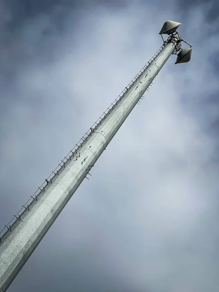 Tall Repeater Communication Tower Pole Cloudy Sky Background — Stock Photo, Image