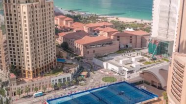 JBR 'deki kumsalda, deniz kenarındaki havadan kumsalda.